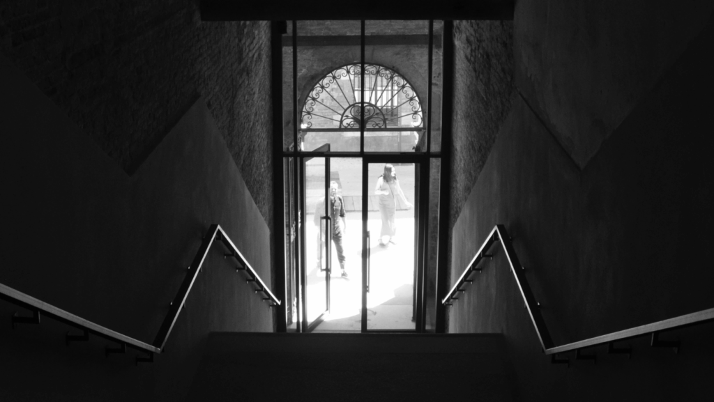 Dobos Rhea fotográfus kiállítása – a 2025-ös Tavaszi Tárlat díjazottja